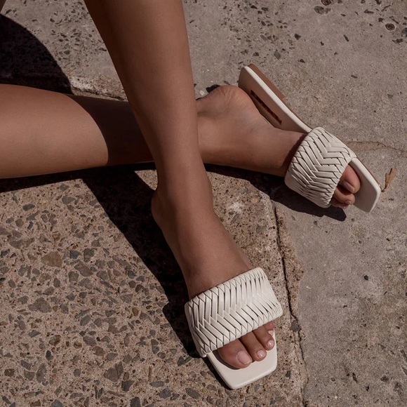 Billini Shoes - BILLINI | FEVA WOVEN SLIDES SANDALS | BONE